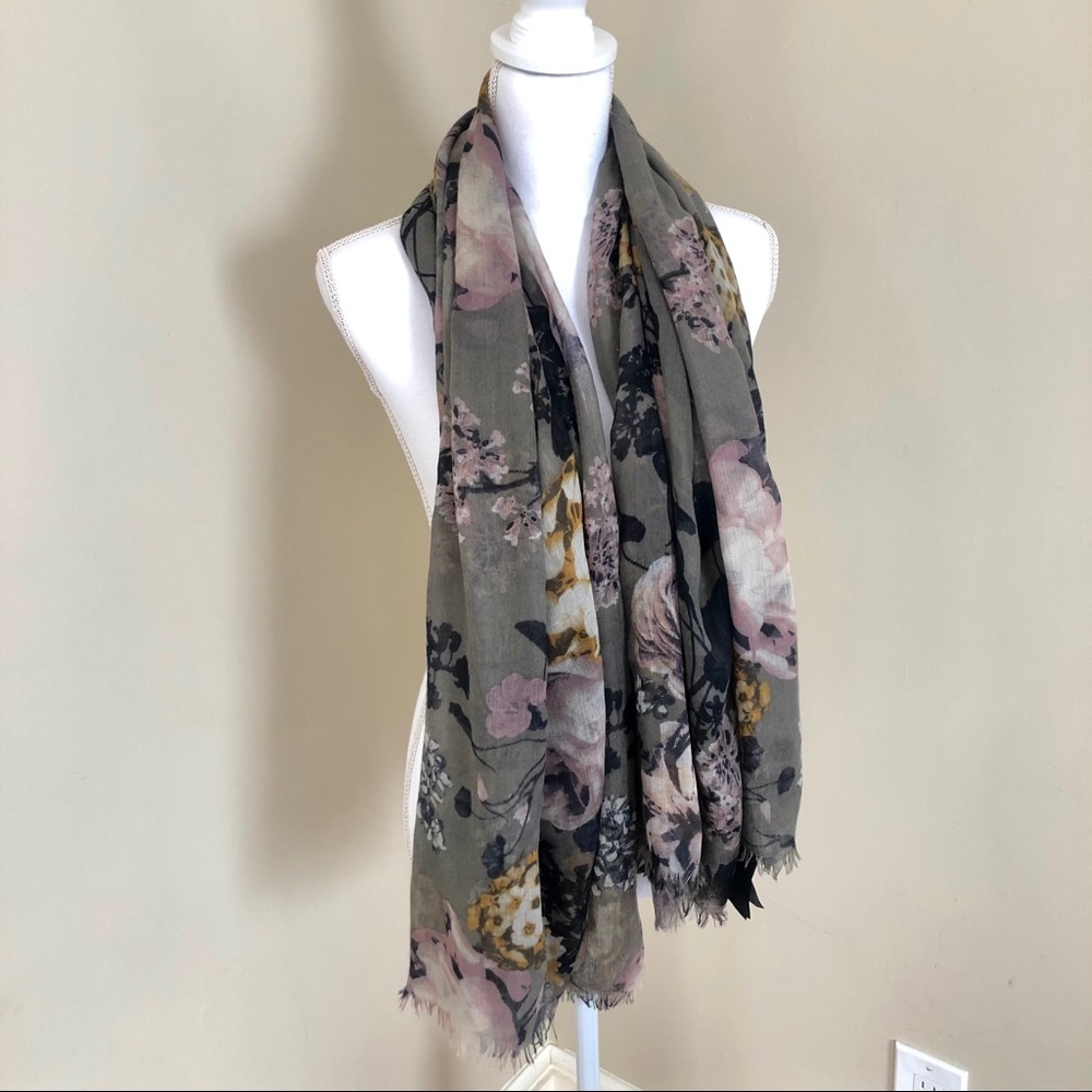 H&M Floral Wrap